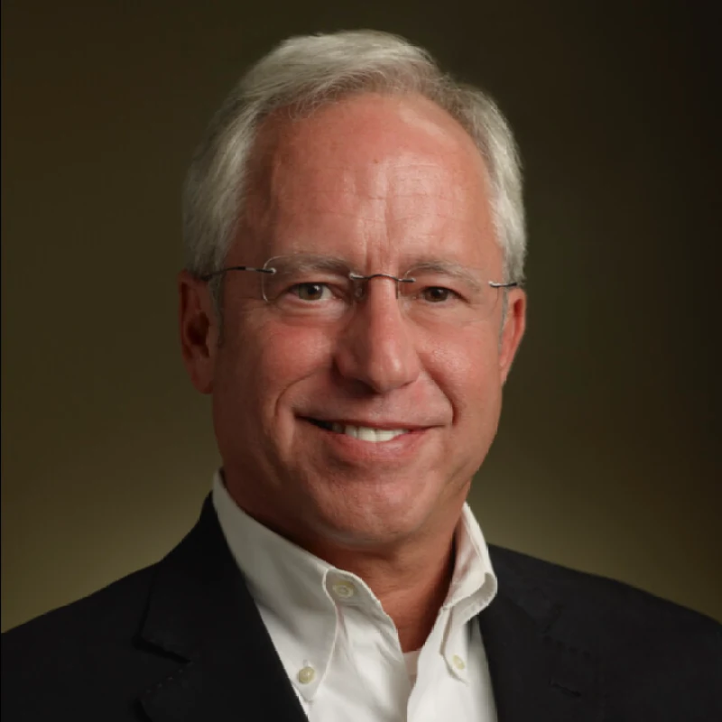 Portrait of Chris Grindem.